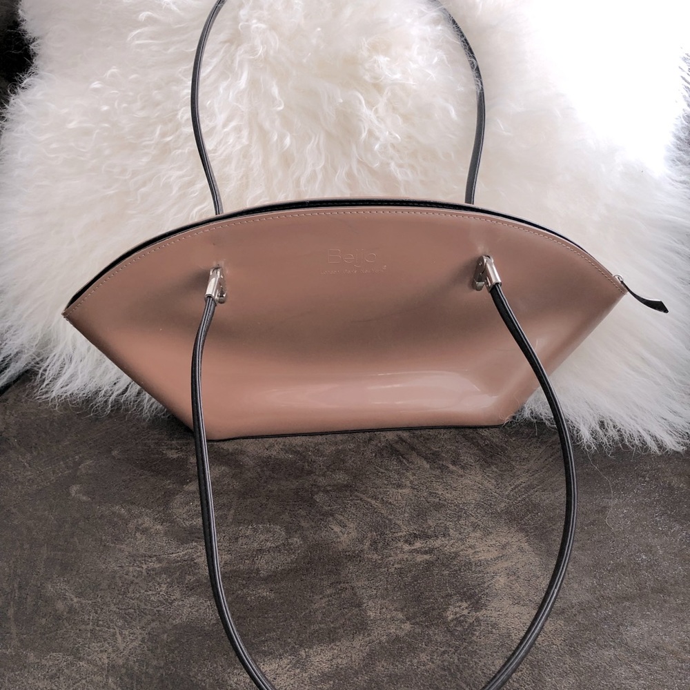 BEIJO - London*Paris*New York - Peachy Patent Purse with sturdy handles